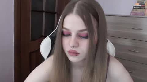 Lily online show from 09.29.25