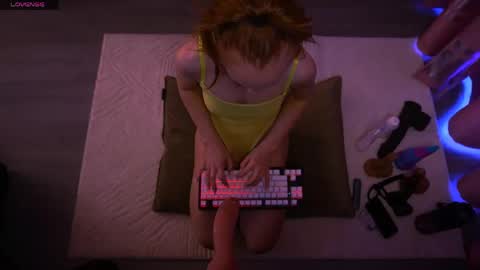 Redhead Shark online show from 04.29.26