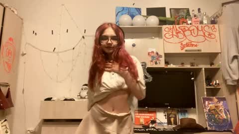 Snapshot of redheadcatxd chatting on 04.08.26 Eva online show from 04.08.26