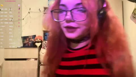 Snapshot of redheadcatxd chatting on 04.22.26 Eva online show from 04.22.26