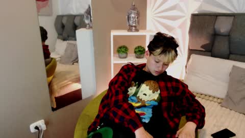 redhood_1_ online show from 04.02.26