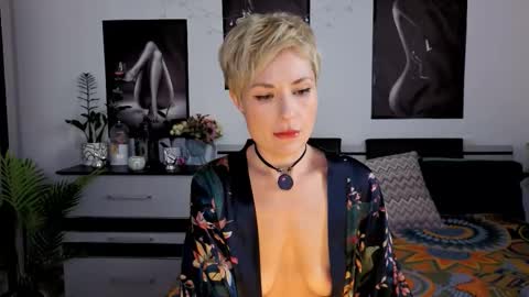 Snapshot of redhotline chatting on 03.02.26 Alex online show from 03.02.26