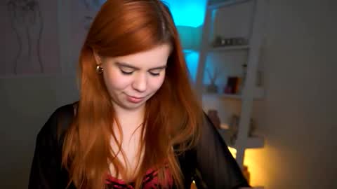 RedHotlinee online show from 10.26.25