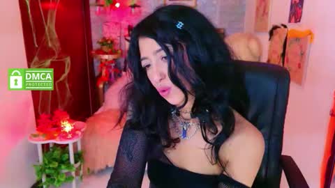 Lili Lopez online show from 10.08.25