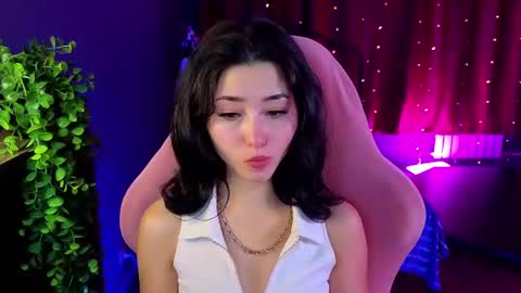 Snapshot of redmidnight_ chatting on 07.20.26 Kiara online show from 07.20.26