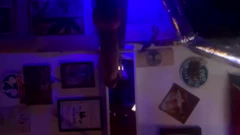 Lee online show from 09.28.25