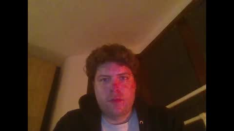 Snapshot of reevescrfg chatting on 11.09.25 Boredhorny online show from 11.09.25