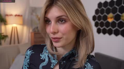 JessyinCherri yang online show from 01.12.25