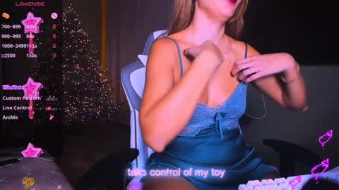 reggieMeow online show from 12.15.24