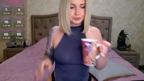 Snapshot of regina_zbarskaya chatting on 06.17.26 Regina online show from 06.17.26