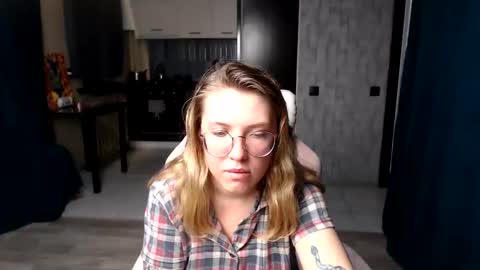 Regina online show from 09.11.25