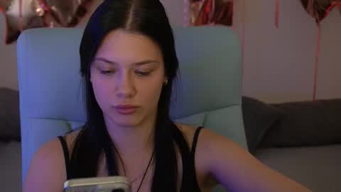 Snapshot of reginawine chatting on 09.11.25 ReginaWine online show from 09.11.25