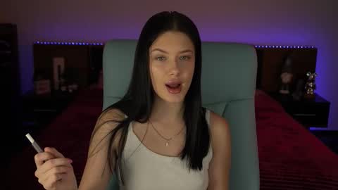 Snapshot of reginawine chatting on 10.31.25 ReginaWine online show from 10.31.25