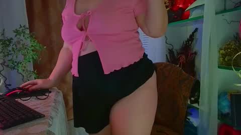 Snapshot of reicat chatting on 03.04.26 Karina online show from 03.04.26