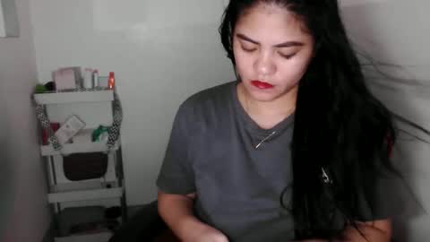 Snapshot of reign2525 chatting on 10.20.25 reign2525 online show from 10.20.25