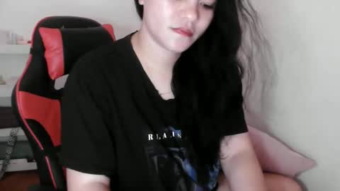 Snapshot of reign2525 chatting on 11.15.25 reign2525 online show from 11.15.25