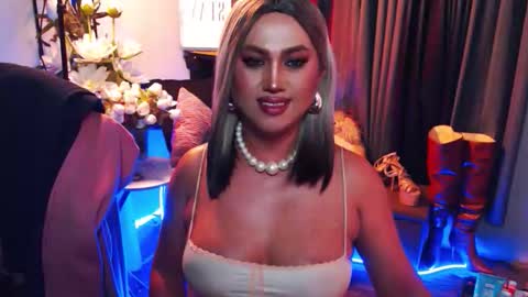 Red Ivy online show from 03.22.26