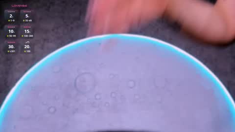 reiinachloe online show from 11.14.25