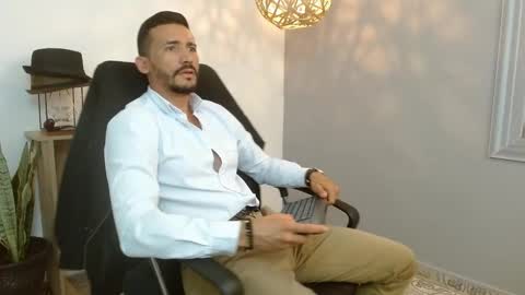   REIKO  online show from 02.05.25