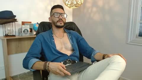   REIKO  online show from 02.26.25