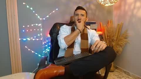   REIKO  online show from 04.01.26