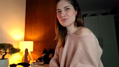 Snapshot of reileyfoxx chatting on 04.15.26 Reiley online show from 04.15.26