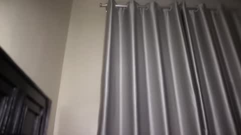 reina77xo online show from 04.10.26