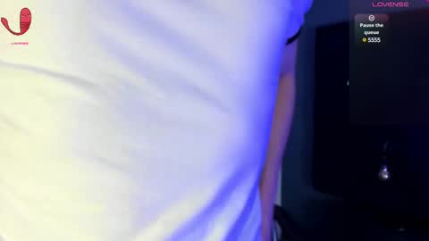 Snapshot of remiblythe chatting on 02.05.25 RemiBlythe online show from 02.05.25