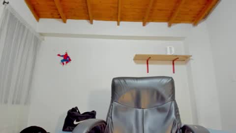 Rmy Steen online show from 09.24.25