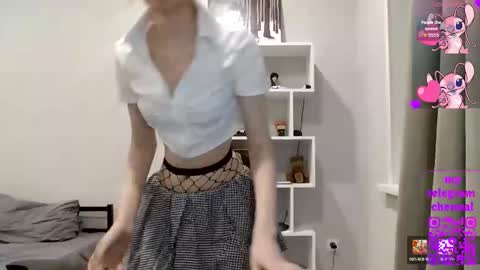 Snapshot of renaeblaski chatting on 02.22.26 Claire online show from 02.22.26