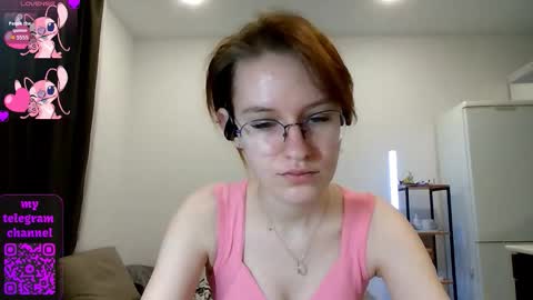 Snapshot of renaeblaski chatting on 03.03.26 Claire online show from 03.03.26