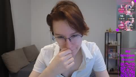 Snapshot of renaeblaski chatting on 04.06.26 Claire online show from 04.06.26