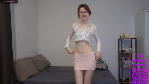 Snapshot of renaeblaski chatting on 04.08.26 Claire online show from 04.08.26
