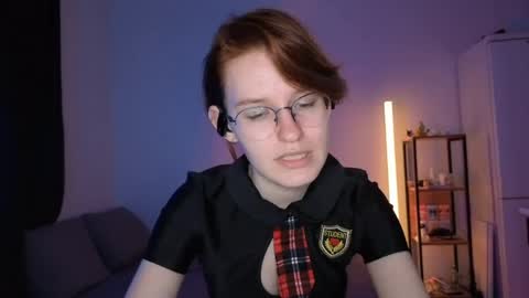 Snapshot of renaeblaski chatting on 04.12.26 Claire online show from 04.12.26