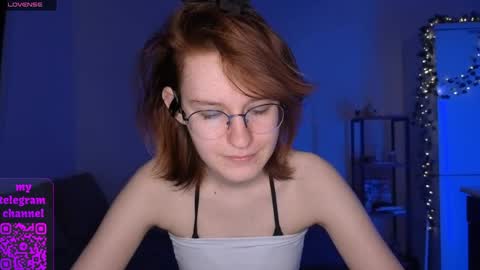Snapshot of renaeblaski chatting on 04.17.26 Claire online show from 04.17.26