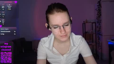 Snapshot of renaeblaski chatting on 04.26.26 Claire online show from 04.26.26