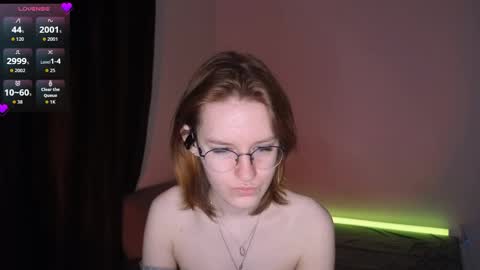 Snapshot of renaeblaski chatting on 04.30.26 Claire online show from 04.30.26