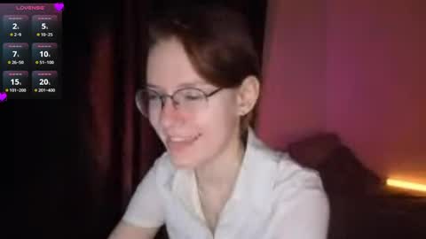 Snapshot of renaeblaski chatting on 05.13.26 Claire online show from 05.13.26