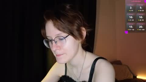 Snapshot of renaeblaski chatting on 05.30.26 Claire online show from 05.30.26