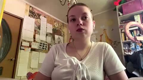 Snapshot of renaeorabuena chatting on 06.10.26 Annabel online show from 06.10.26