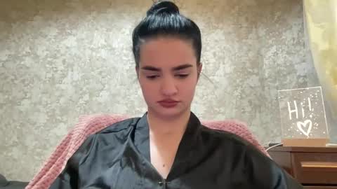 Renata online show from 10.17.25