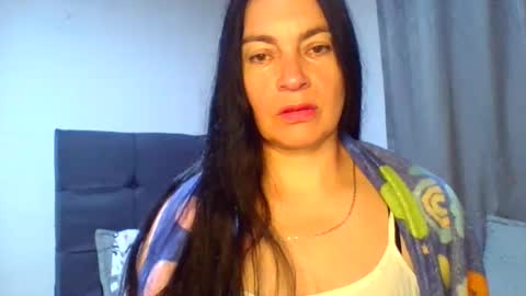 Snapshot of renata_hot1 chatting on 06.11.26 renata_hot1 online show from 06.11.26