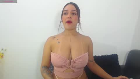 Snapshot of renatabrownn28 chatting on 05.03.26 renatabrownn28 online show from 05.03.26