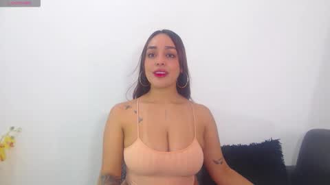 Snapshot of renatabrownn28 chatting on 05.05.26 renatabrownn28 online show from 05.05.26