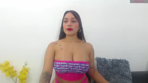 Snapshot of renatabrownn28 chatting on 07.01.26 renatabrownn28 online show from 07.01.26