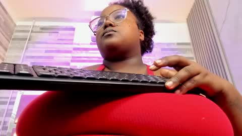 Snapshot of renatafoxter chatting on 04.29.26 nataly online show from 04.29.26