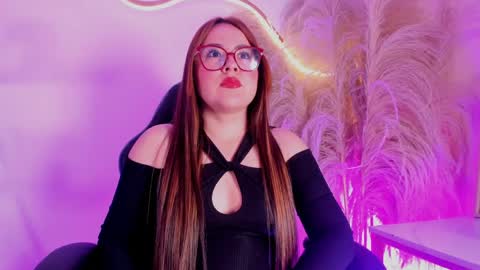 Snapshot of renatajoness1 chatting on 04.03.26 Renata online show from 04.03.26