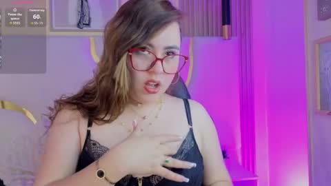 Snapshot of renatajoness1 chatting on 04.25.26 Renata online show from 04.25.26