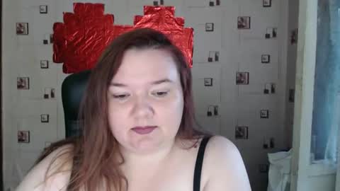 renataoia online show from 09.16.25