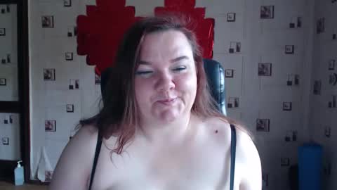 renataoia online show from 09.20.25